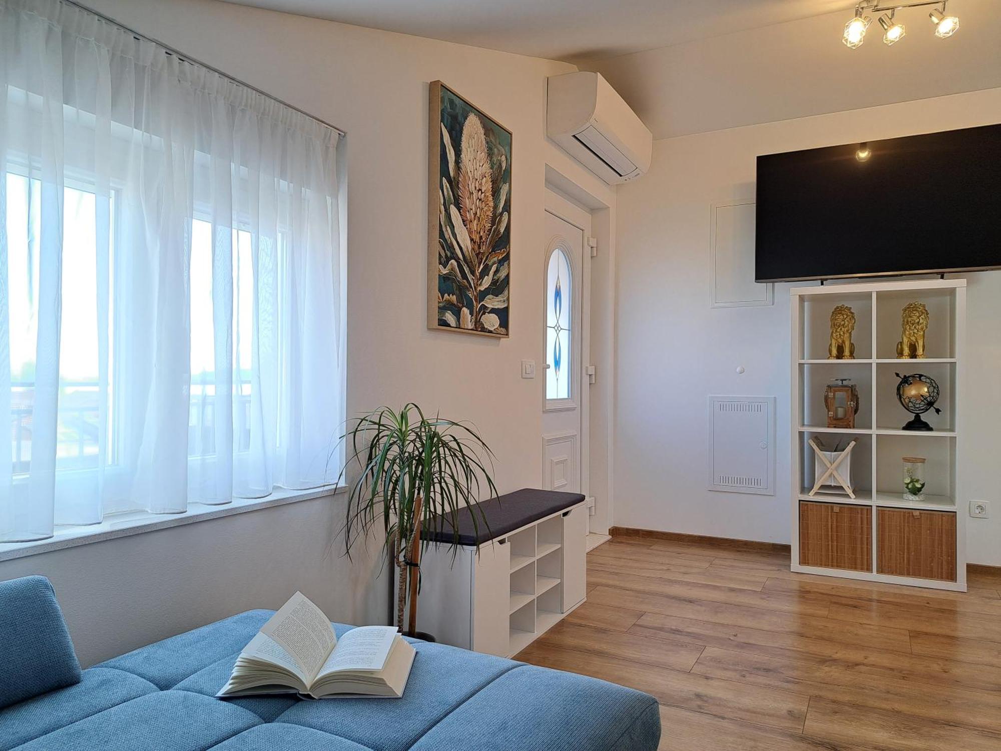 Apartments Jimmi Kaštela Екстериор снимка