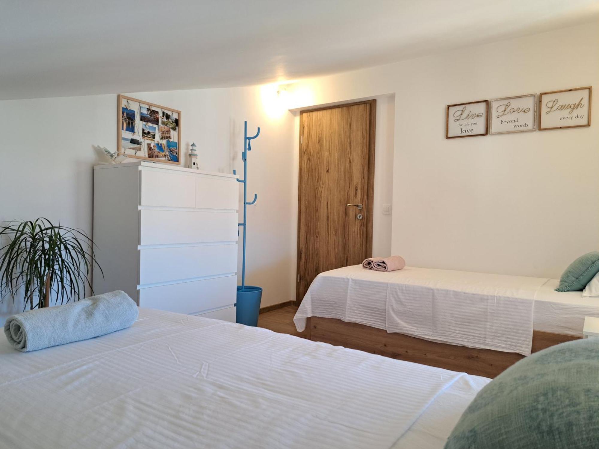 Apartments Jimmi Kaštela Екстериор снимка